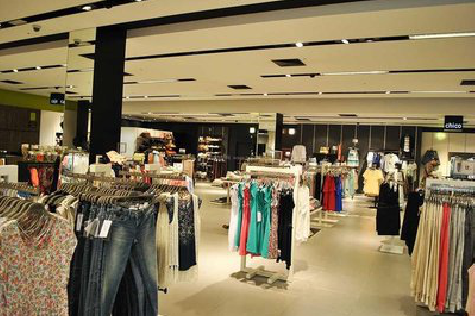 潢川商场里的店面怎么装修？