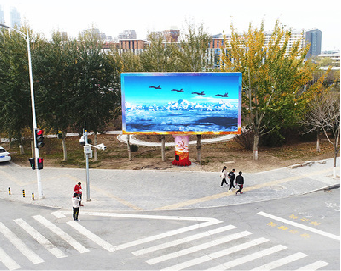 潢川户外大屏广告投放要点。